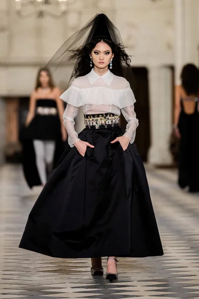 Look 66